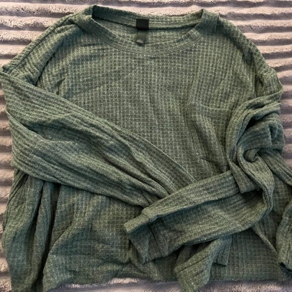Target Wild Fable, oversized crop long sleeve, size L; army green - Picture 1 of 1